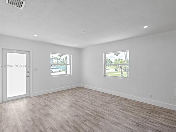 2847 Polk St, Hollywood FL 33020