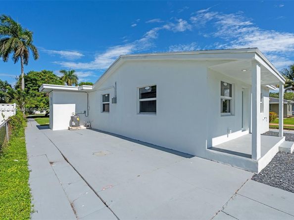 2847 Polk St, Hollywood FL 33020