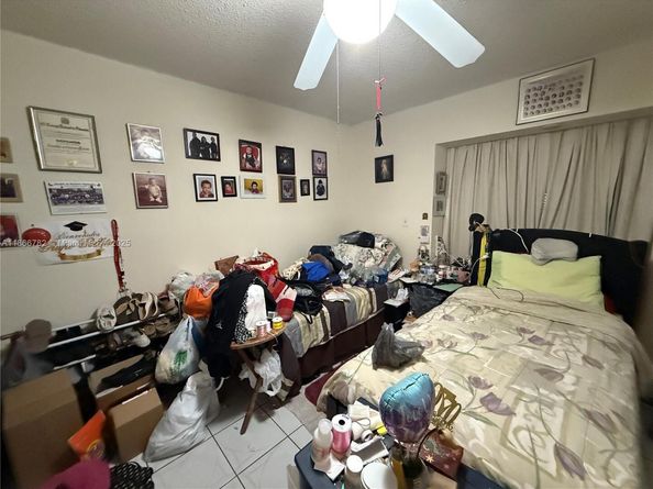 2669 W 52nd St 12, Hialeah FL 33016