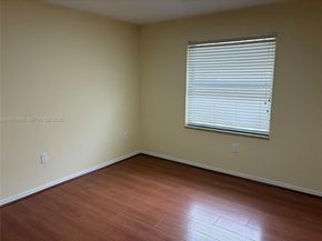 1764 NW 166th Ave, Pembroke Pines FL 33028