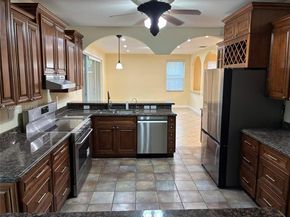 1764 NW 166th Ave, Pembroke Pines FL 33028