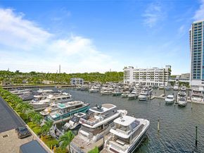 17111 Biscayne Blvd 401, North Miami Beach FL 33160