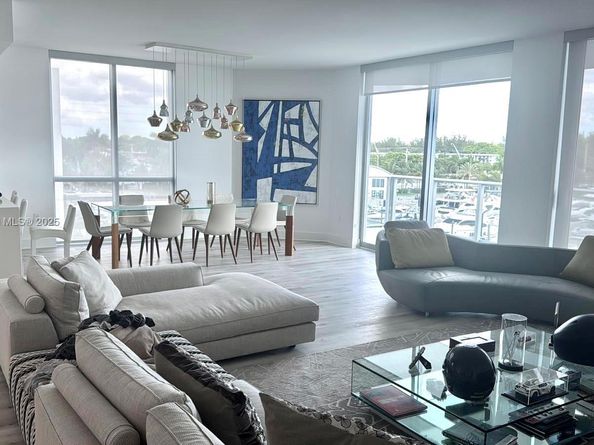 17111 Biscayne Blvd 401, North Miami Beach FL 33160