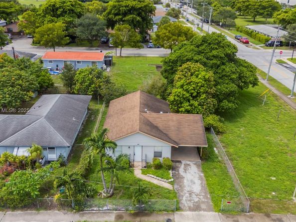 921 NW 5th Ave, Pompano Beach FL 33060