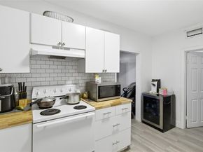 2142 NW 33rd St, Miami FL 33142