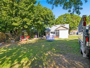 2142 NW 33rd St, Miami FL 33142