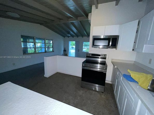 1604 NW 15th Ct, Fort Lauderdale FL 33311