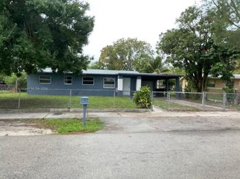 1604 NW 15th Ct