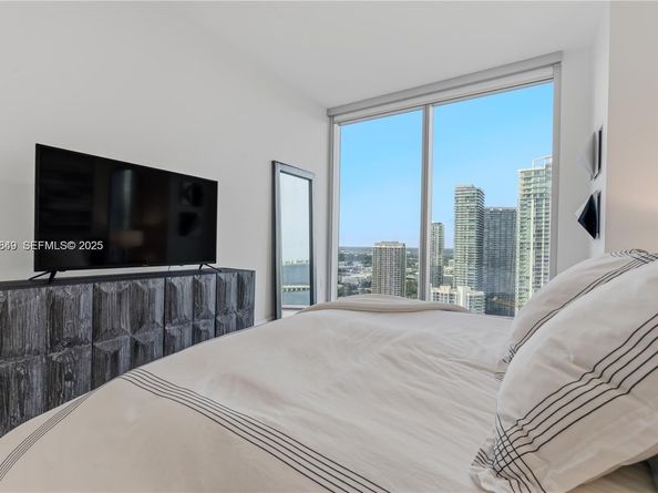 700 NE 26th Ter 3406, Miami FL 33137