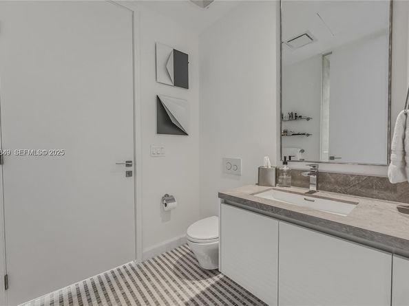 700 NE 26th Ter 3406, Miami FL 33137