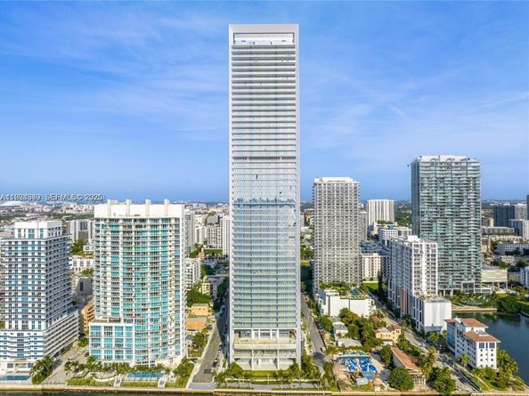 700 NE 26th Ter 3406, Miami FL 33137