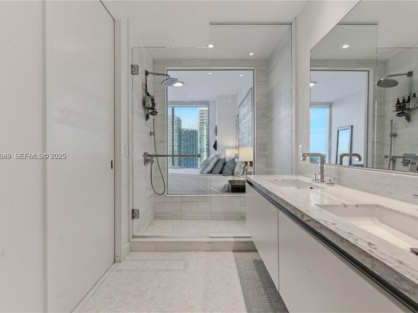 700 NE 26th Ter 3406, Miami FL 33137