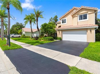 1171 Laguna Springs Dr