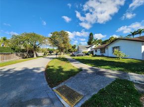 9825 SW 132nd Ct, Miami FL 33186