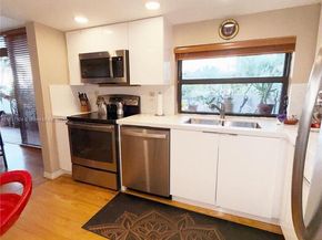 555 NE 30 st 201, Miami FL 33137