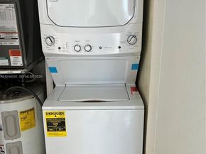 6780 W 2nd Ct 408, Hialeah FL 33012