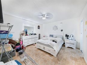 1178 NW 123rd Pl 1210, Miami FL 33182