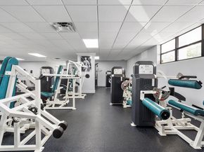 600 Parkview Dr 820, Hallandale Beach FL 33009