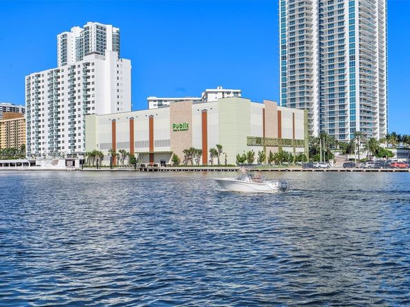 600 Parkview Dr 820, Hallandale Beach FL 33009