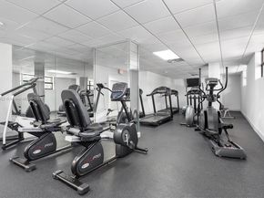 600 Parkview Dr 820, Hallandale Beach FL 33009