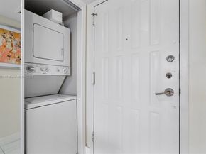 600 Parkview Dr 820, Hallandale Beach FL 33009