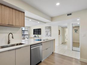 600 Parkview Dr 820, Hallandale Beach FL 33009