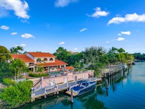 6636 Riviera Dr, Coral Gables FL 33146