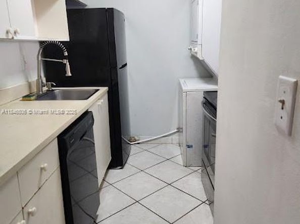 5055 NW 7th St 1003, Miami FL 33126