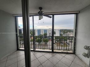 5055 NW 7th St 1003, Miami FL 33126