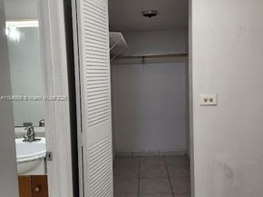 5055 NW 7th St 1003, Miami FL 33126
