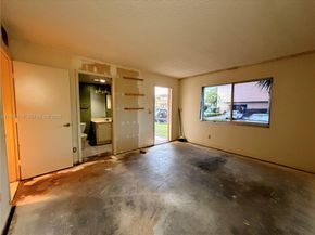 17000 NW 67th Ave 115, Hialeah FL 33015