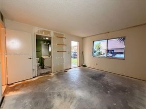 17000 NW 67th Ave 115, Hialeah FL 33015
