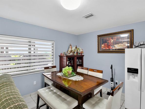 3297 SW 26th St, Miami FL 33133