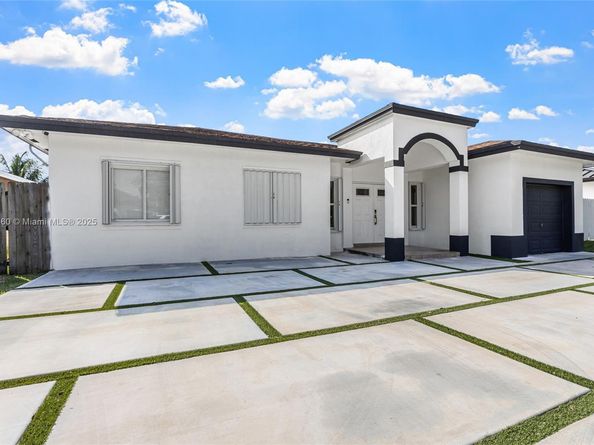 14254 SW 294th St, Homestead FL 33033