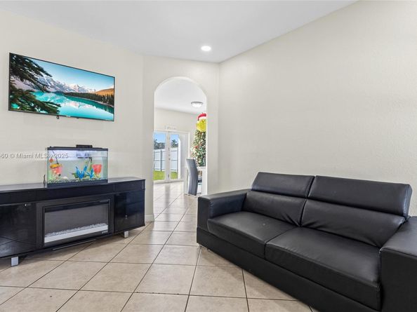 14254 SW 294th St, Homestead FL 33033