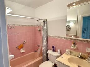 11 NE 204th St 23, Miami Gardens FL 33179