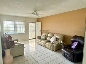 11 NE 204th St 23, Miami Gardens FL 33179