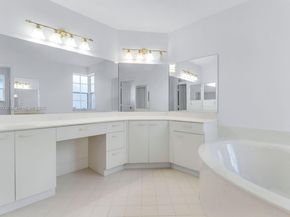 15736 NW 11th St, Pembroke Pines FL 33028