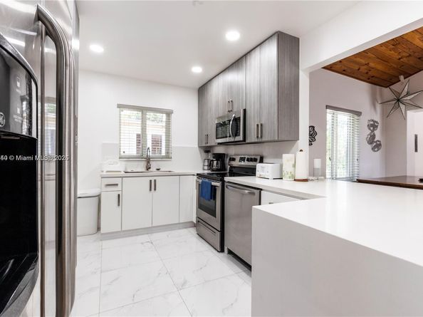 753 NE 81st St, Miami FL 33138