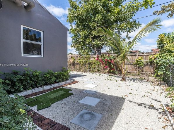 753 NE 81st St, Miami FL 33138