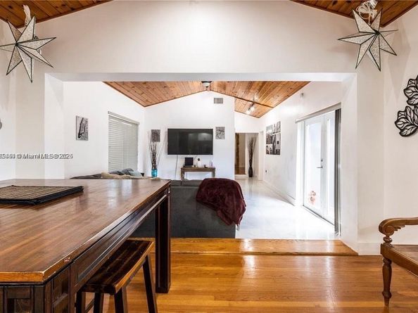 753 NE 81st St, Miami FL 33138