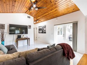 753 NE 81st St, Miami FL 33138