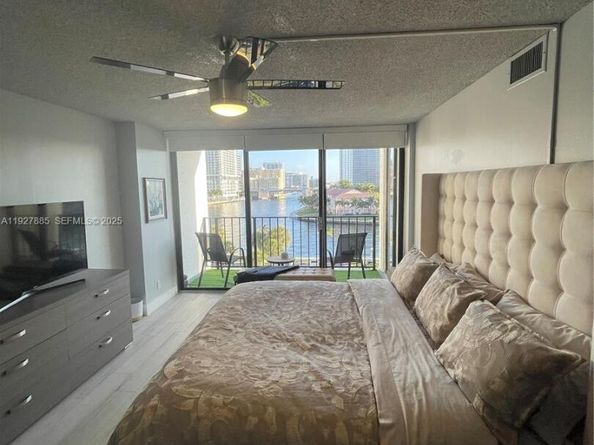 200 Leslie Dr 622, Hallandale Beach FL 33009