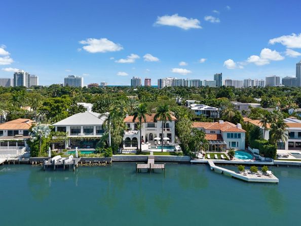 5300 N Bay Rd, Miami Beach FL 33140