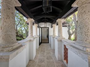 5300 N Bay Rd, Miami Beach FL 33140