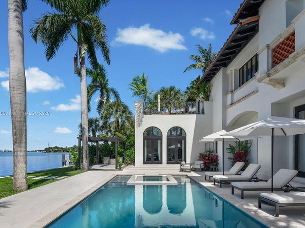 5300 N Bay Rd, Miami Beach FL 33140