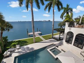 5300 N Bay Rd, Miami Beach FL 33140
