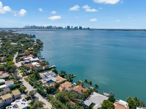 5300 N Bay Rd, Miami Beach FL 33140
