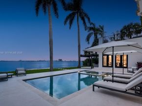 5300 N Bay Rd, Miami Beach FL 33140