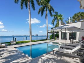 5300 N Bay Rd, Miami Beach FL 33140